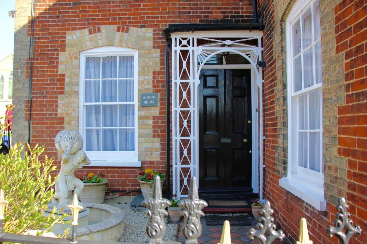 Вилла Seaside Luxury House On The Suffolk Coast Саксмундхэм Экстерьер фото