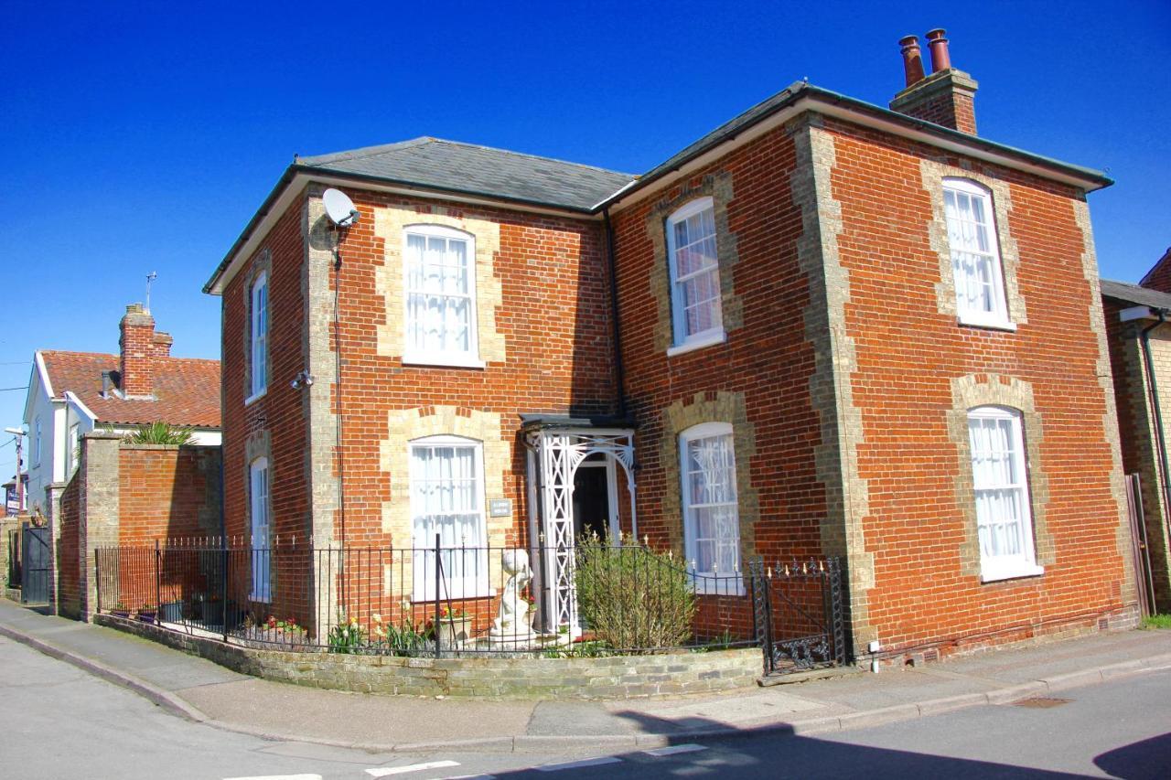 Вилла Seaside Luxury House On The Suffolk Coast Саксмундхэм Экстерьер фото
